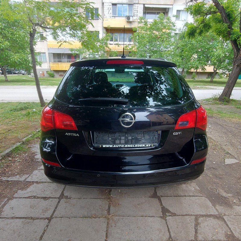 Opel Astra 1.7 CDTi 110 к.с., снимка 7 - Автомобили и джипове - 46118650