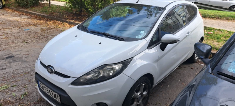 Ford Fiesta, снимка 2 - Автомобили и джипове - 47489774