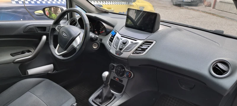 Ford Fiesta, снимка 12 - Автомобили и джипове - 47489774