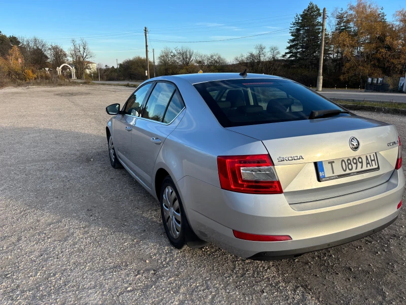 Skoda Octavia DSG7, снимка 11 - Автомобили и джипове - 48059589