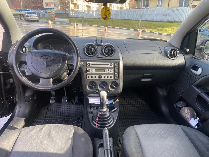 Ford Fiesta, снимка 14 - Автомобили и джипове - 48307804