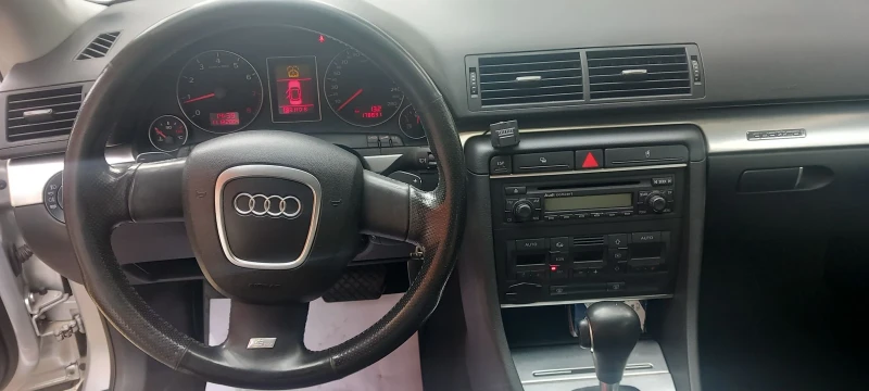 Audi A4 Куатро, снимка 11 - Автомобили и джипове - 49524642