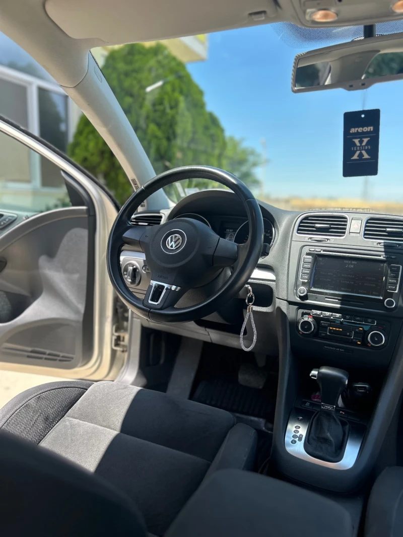 VW Golf, снимка 12 - Автомобили и джипове - 52293008