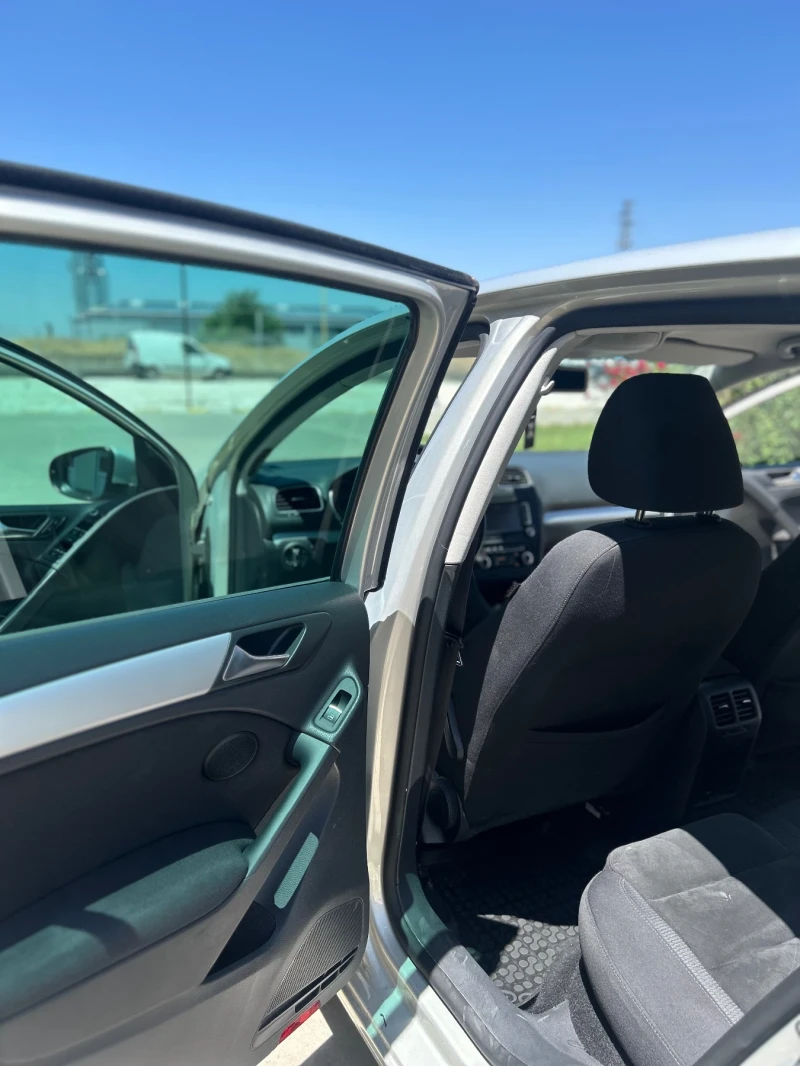 VW Golf, снимка 6 - Автомобили и джипове - 52293008