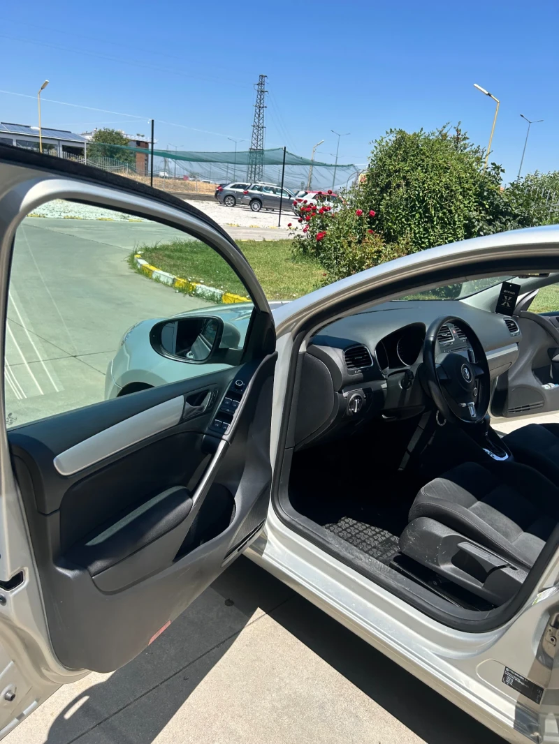 VW Golf, снимка 13 - Автомобили и джипове - 52293008