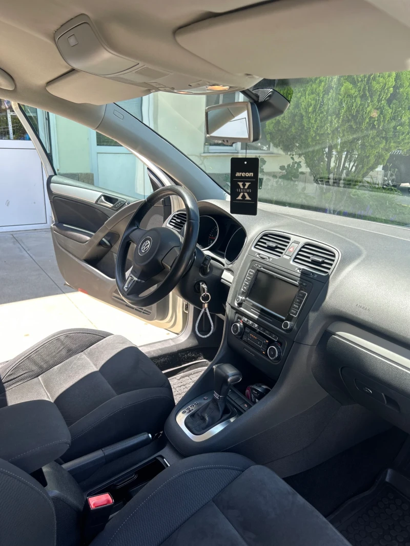 VW Golf, снимка 9 - Автомобили и джипове - 52293008