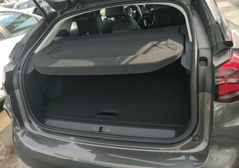 Citroen C4 1.2 Feel Бензин | Ръчни | 131 hp, снимка 12 - Автомобили и джипове - 52746874