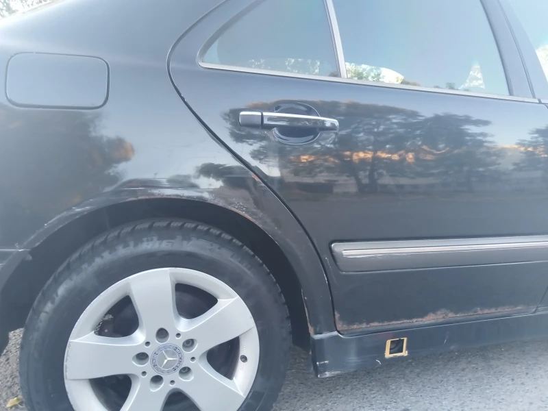 Mercedes-Benz E 240, снимка 6 - Автомобили и джипове - 52202345