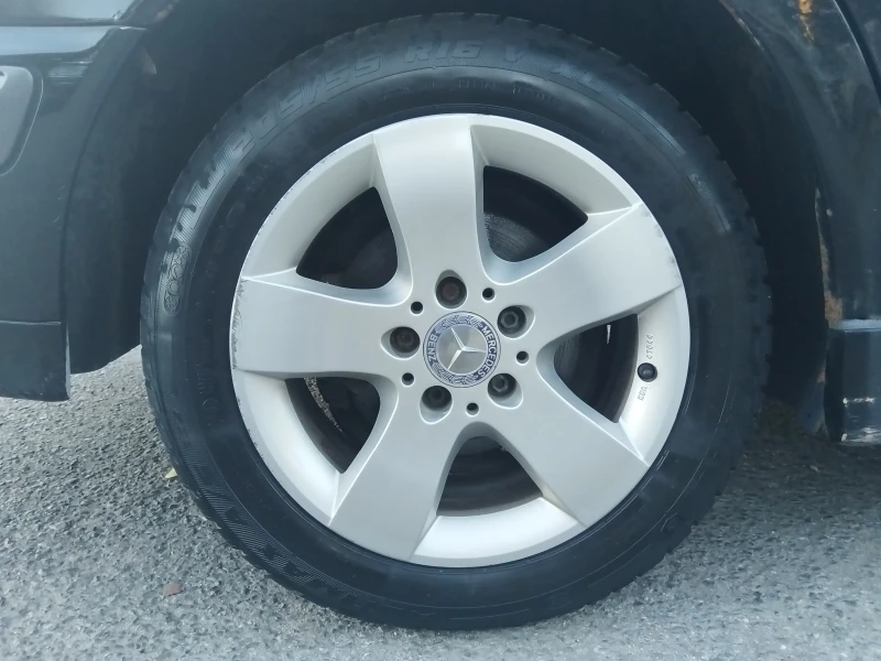 Mercedes-Benz E 240, снимка 16 - Автомобили и джипове - 52202345