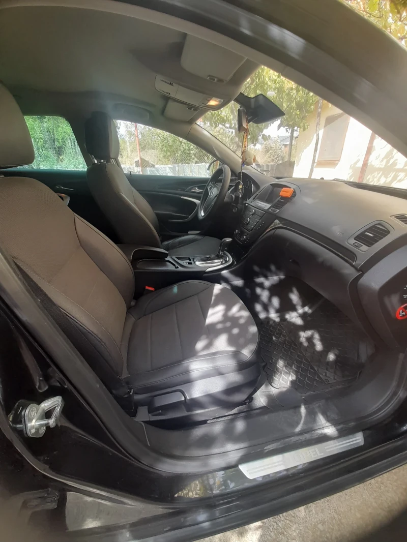 Opel Insignia, снимка 5 - Автомобили и джипове - 51865490