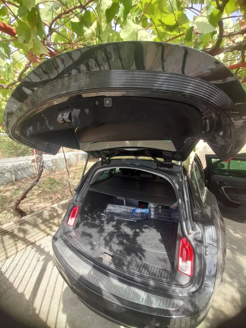 Opel Insignia, снимка 9 - Автомобили и джипове - 51865490