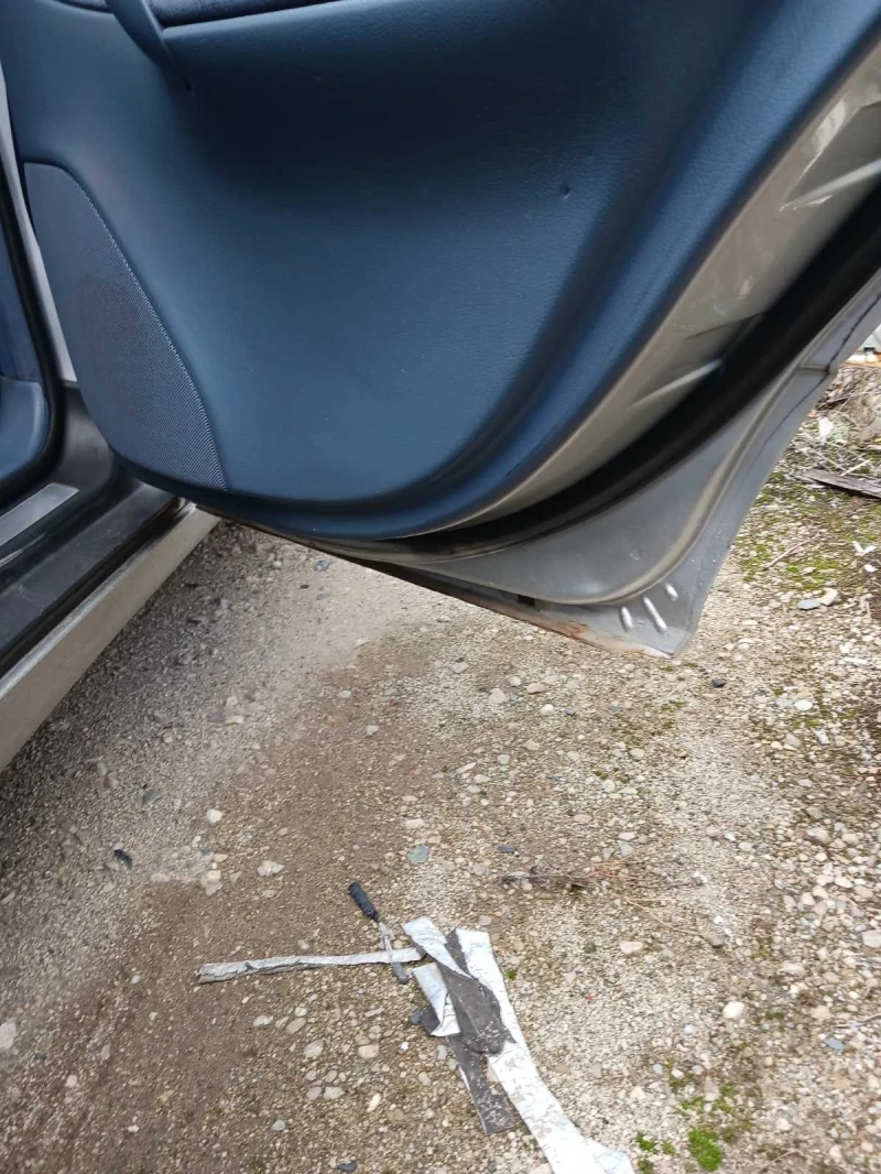 Mercedes-Benz C 220, снимка 10 - Автомобили и джипове - 52554852