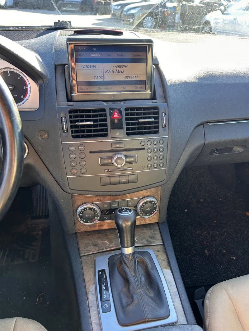 Mercedes-Benz C 220 CDI AVTOMAT/NAVI/KOJA EURO 4, снимка 12 - Автомобили и джипове - 52226518
