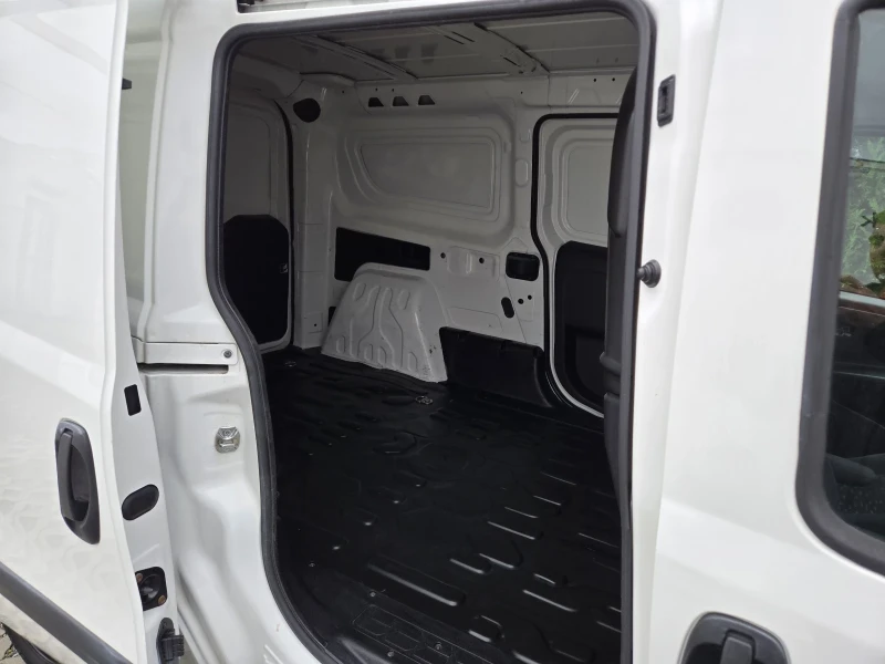 Opel Combo 1.6CDTI-105кс= MAXI= 6СКОРОСТИ= КЛИМАТИК, снимка 11 - Автомобили и джипове - 52841260