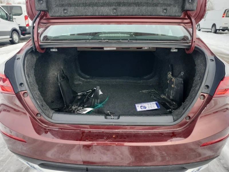 Honda Insight * TOURING * CARFAX * БЕЗ ПЪРВОНАЧАЛНА ВНОСКА, снимка 14 - Автомобили и джипове - 52929624