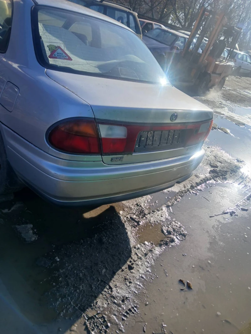 Mazda 323 S, снимка 2 - Автомобили и джипове - 53411101