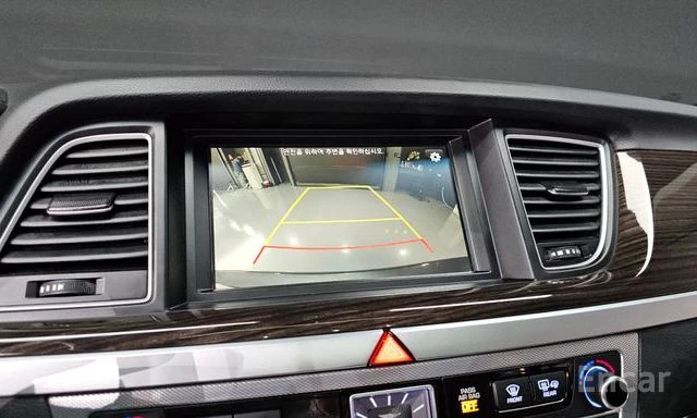 Genesis G80 G80 3.3 GDI Luxury, снимка 17 - Автомобили и джипове - 53881160