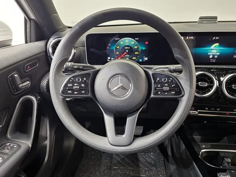 Mercedes-Benz 220 Hatchback | Mobile.bg � ����������� 13