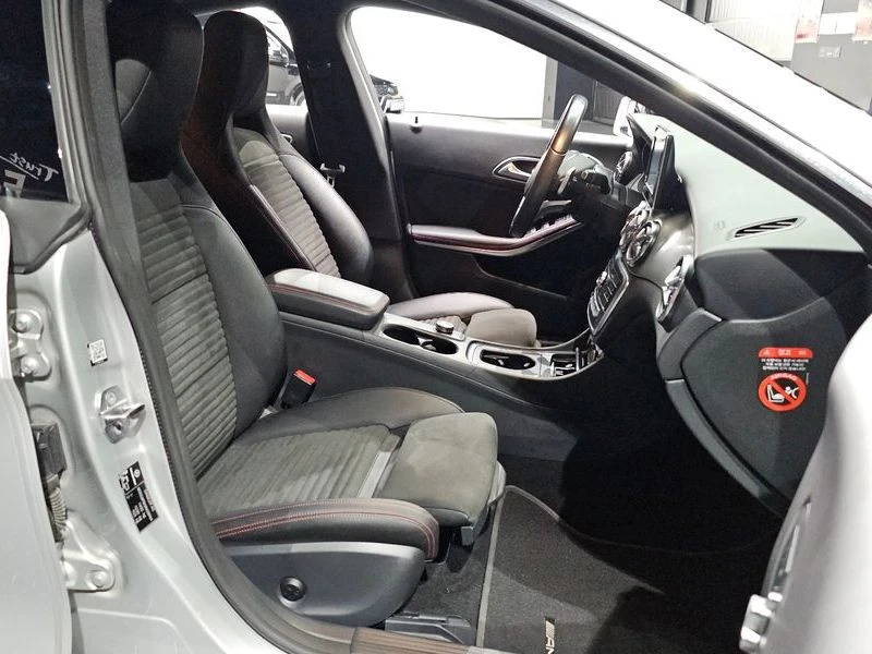 Mercedes-Benz CLA CLA220 AMG Line| 184к.с.| ВКЛ.ТЕХНОТЕСТ, снимка 12 - Автомобили и джипове - 55136677