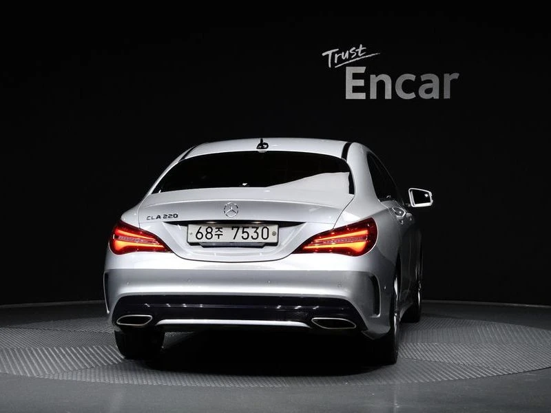 Mercedes-Benz CLA CLA220 AMG Line| 184к.с.| ВКЛ.ТЕХНОТЕСТ, снимка 4 - Автомобили и джипове - 55136677