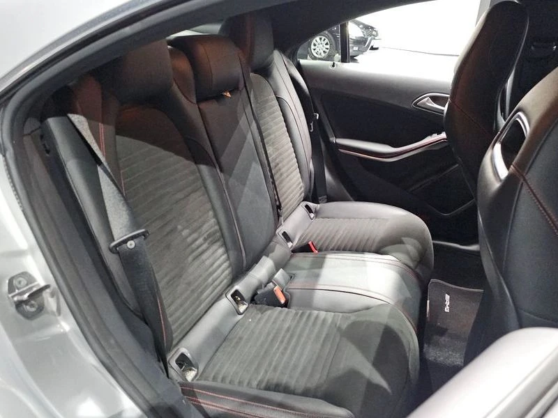 Mercedes-Benz CLA CLA220 AMG Line| 184к.с.| ВКЛ.ТЕХНОТЕСТ, снимка 11 - Автомобили и джипове - 55136677