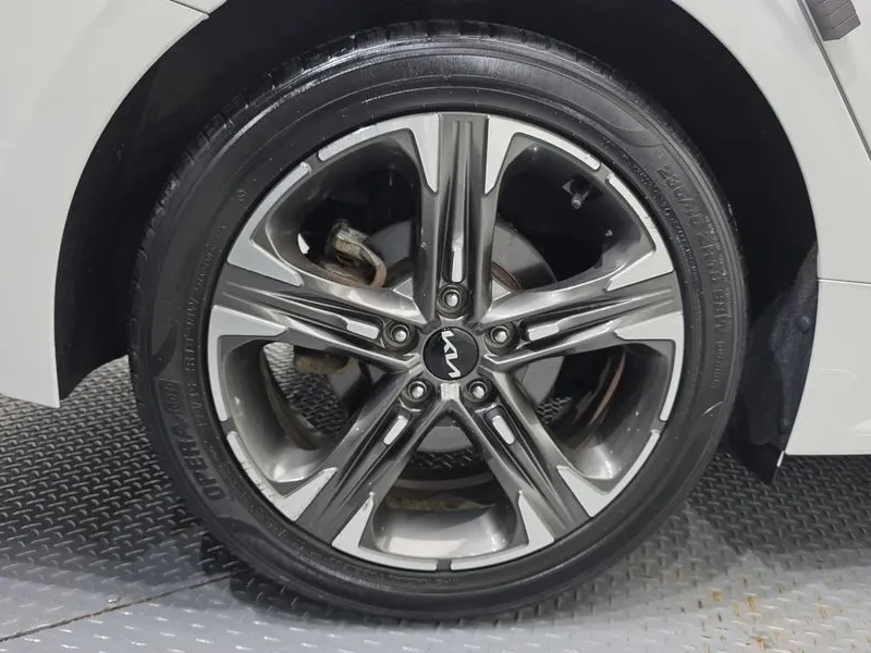 Kia K5 2.0 Prestige, снимка 5 - Автомобили и джипове - 55739154