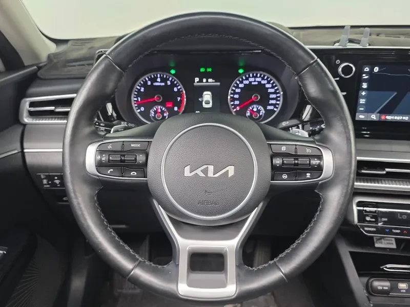 Kia K5 2.0 Prestige, снимка 14 - Автомобили и джипове - 55739154