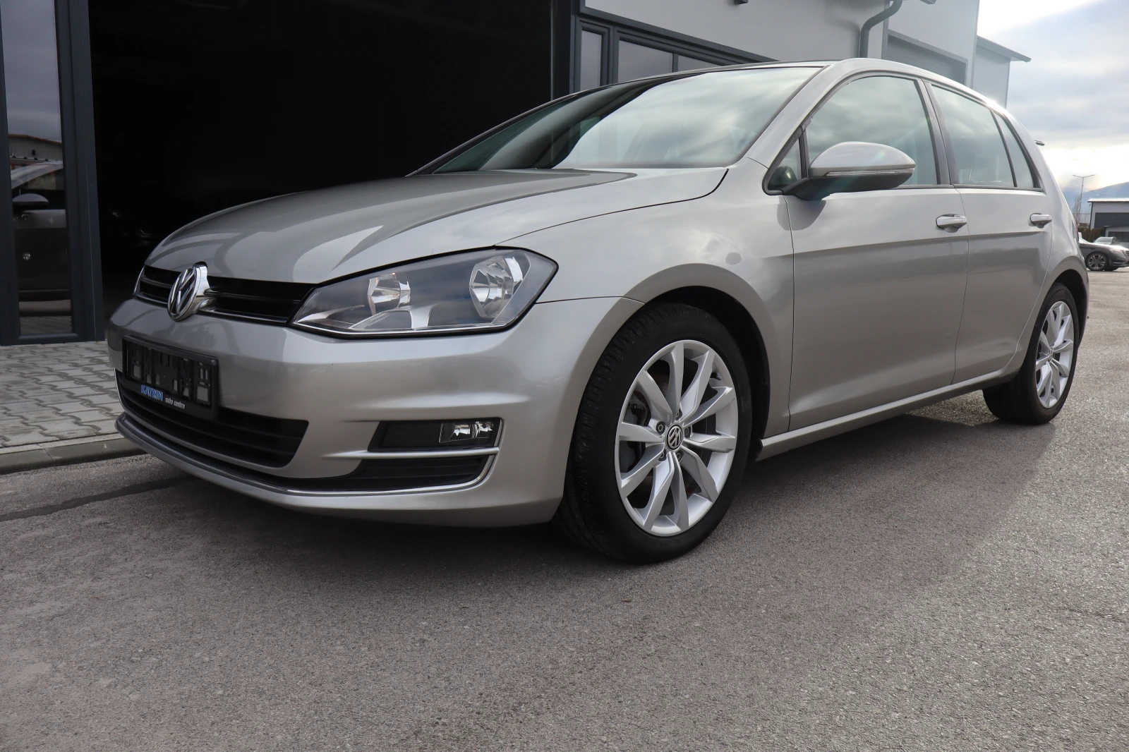 VW Golf 1.6TDI* DSG* 154000KM* TOP* , снимка 1