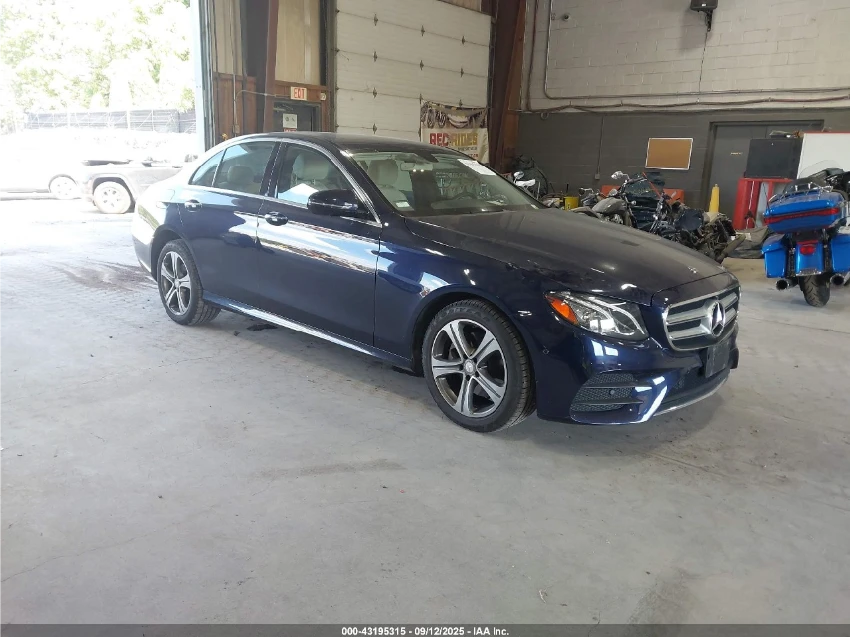 Mercedes-Benz E 300 4MATIC* ПОДГРЕВ* BURMESTER* 360* PANO, снимка 1