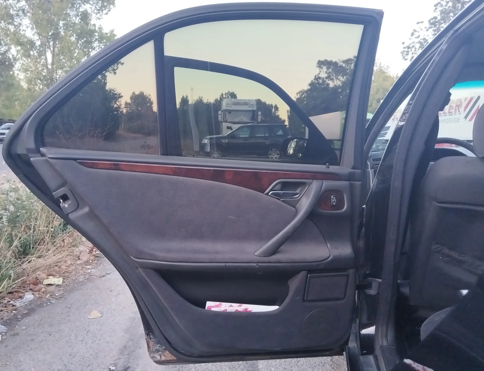 Mercedes-Benz E 240 | Mobile.bg   11