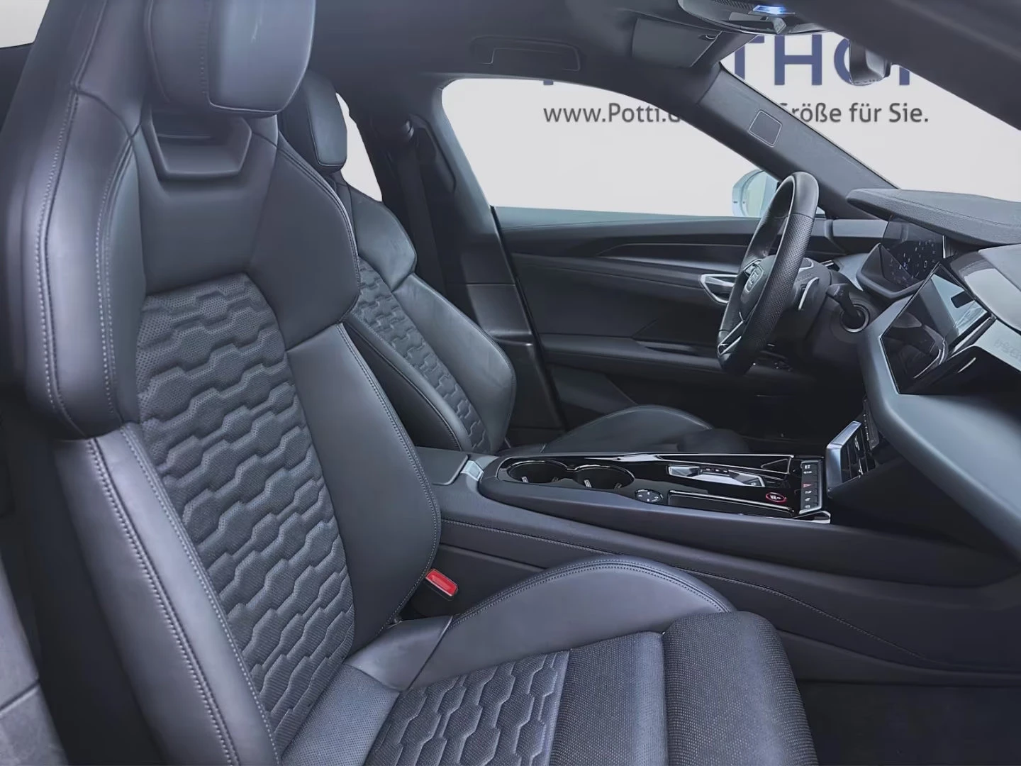 Audi E-Tron GT QUATTRO/476HP/PANO/NAVI/B&O/360/MATRIX/764v | Mobile.bg   14