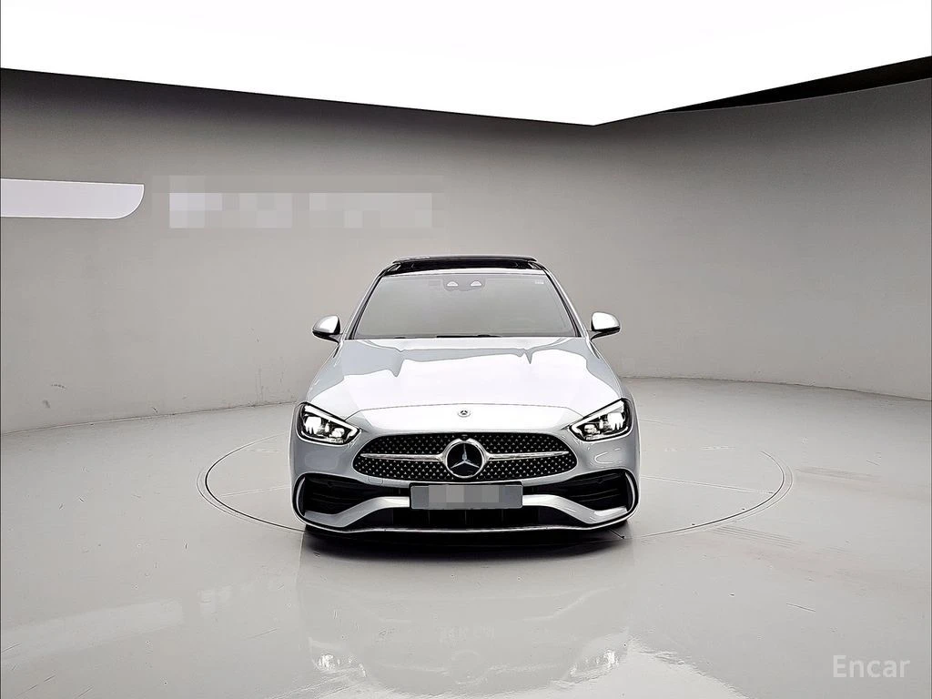 Mercedes-Benz C 300 4MATIC* AMG* BURMESTER* HEAD-UP* CARBON* 360 КАМЕР