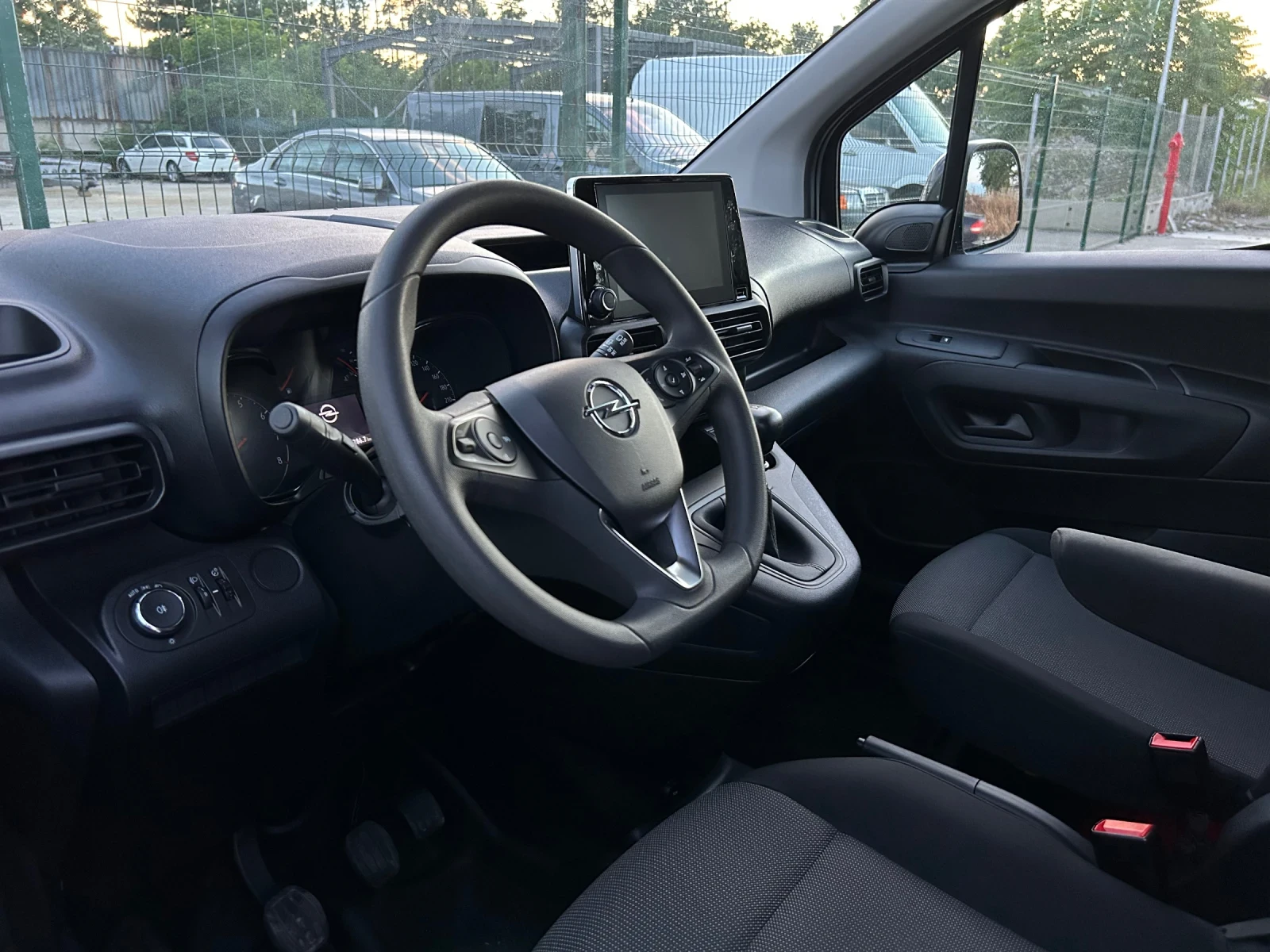Opel Combo, снимка 8 - Автомобили и джипове - 54921093