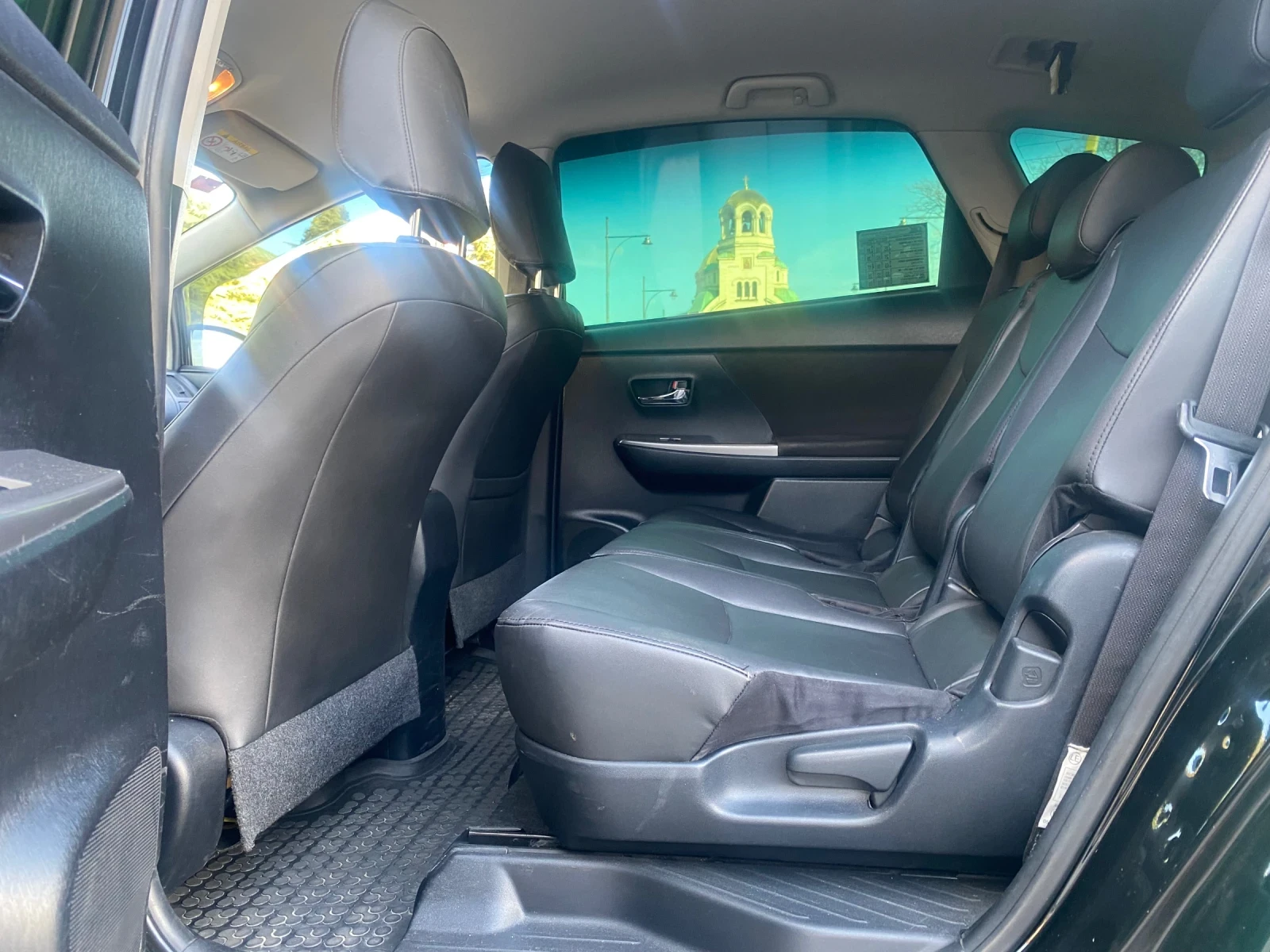 Toyota Prius Приус Плюс, снимка 9 - Автомобили и джипове - 54931256