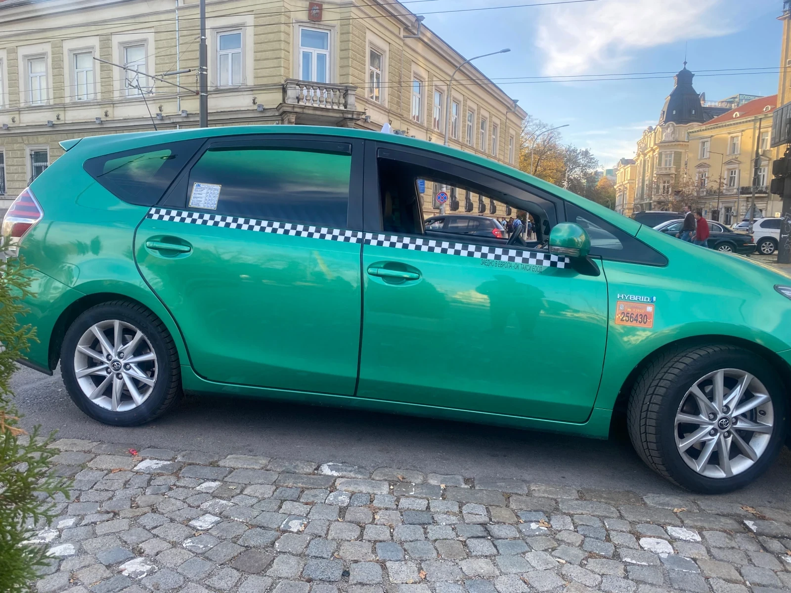 Toyota Prius Приус Плюс, снимка 13 - Автомобили и джипове - 54931256