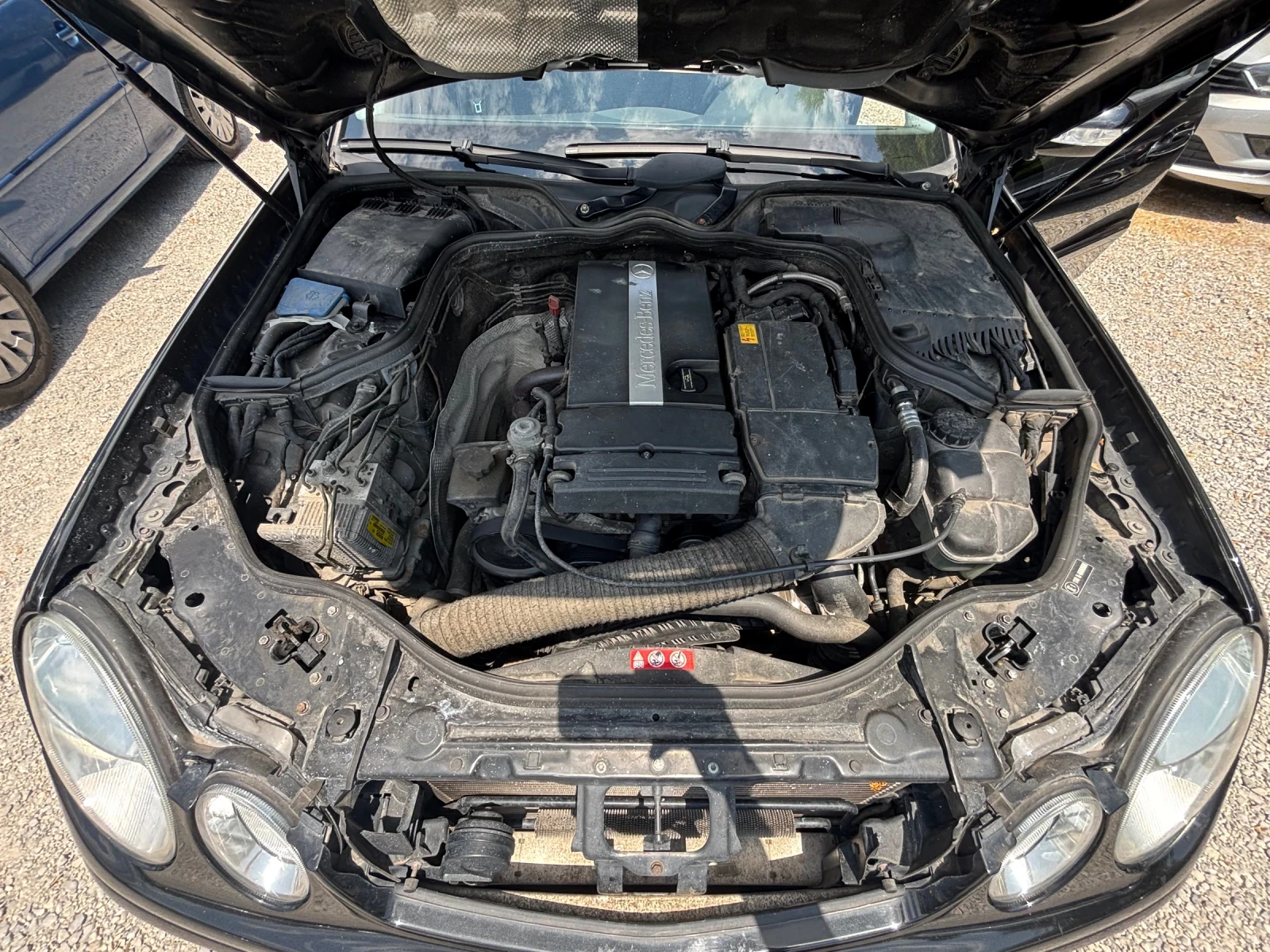 Mercedes-Benz E 200 200 CMPRESOR, снимка 14 - Автомобили и джипове - 55173064