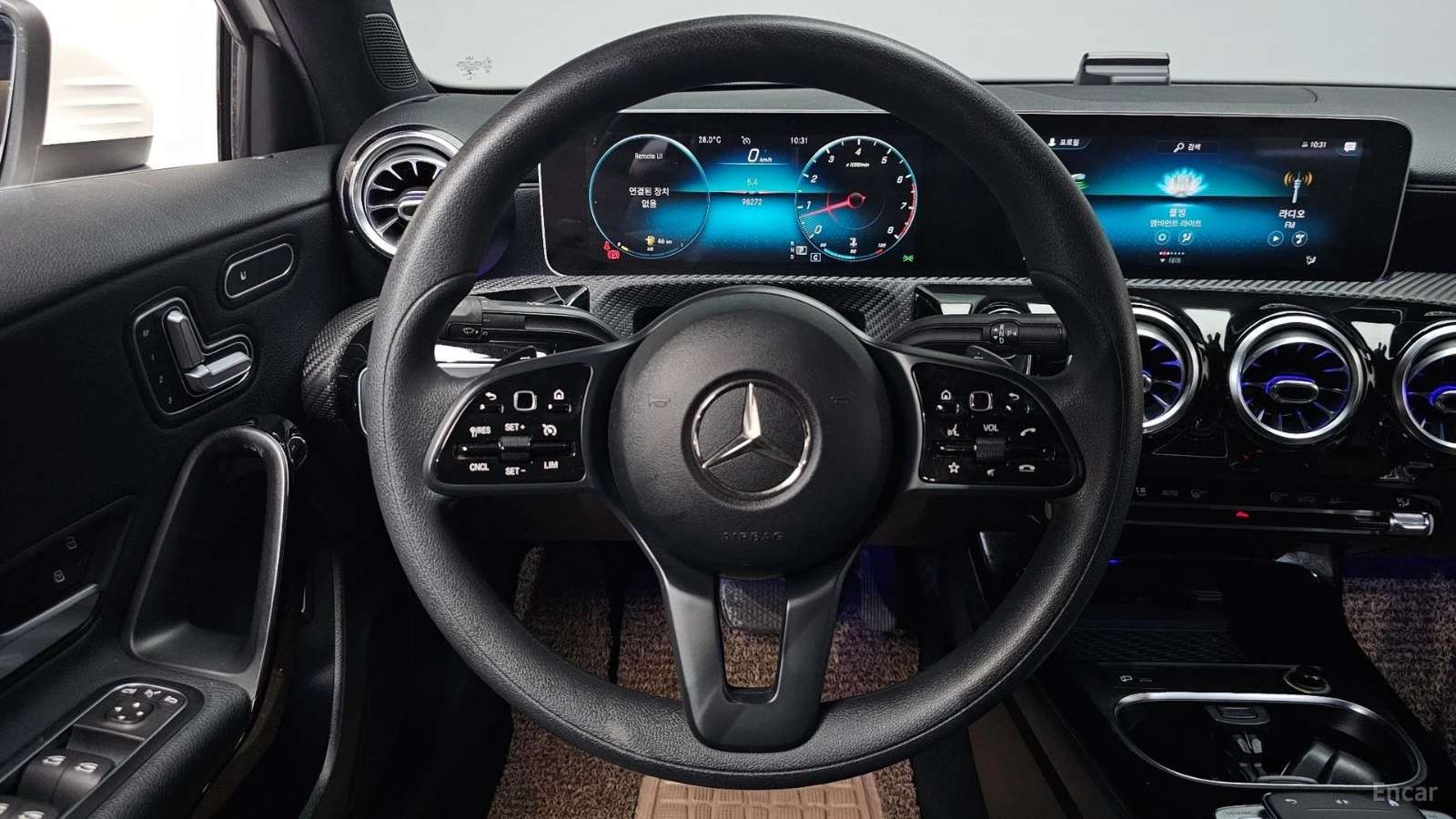 Mercedes-Benz A 220 * ПАНО* KEYLESS* Camera* ПОДГРЕВ* , снимка 10 - Автомобили и джипове - 55576846