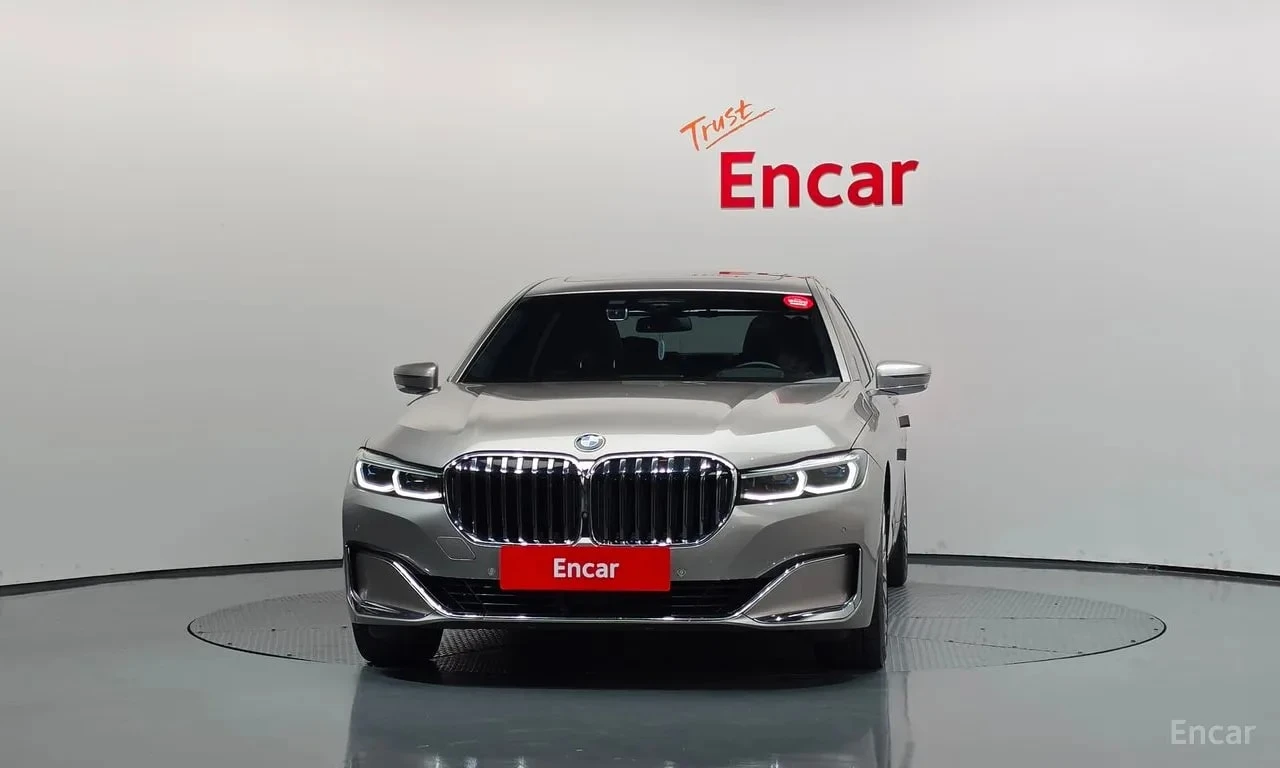 BMW 740 Li xDrive Design Pure Excellence* АВТОКРЕДИТ * , снимка 3 - Автомобили и джипове - 56072677