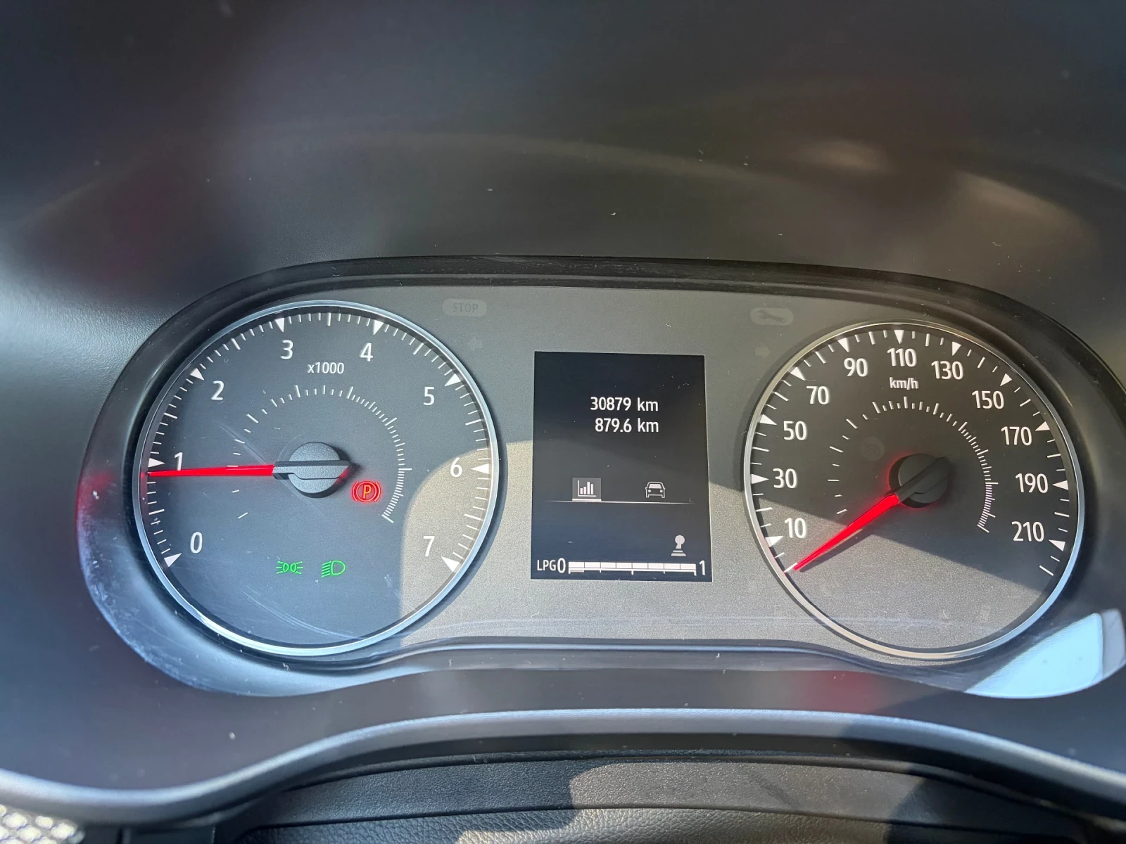 Dacia Sandero, снимка 7 - Автомобили и джипове - 56625937