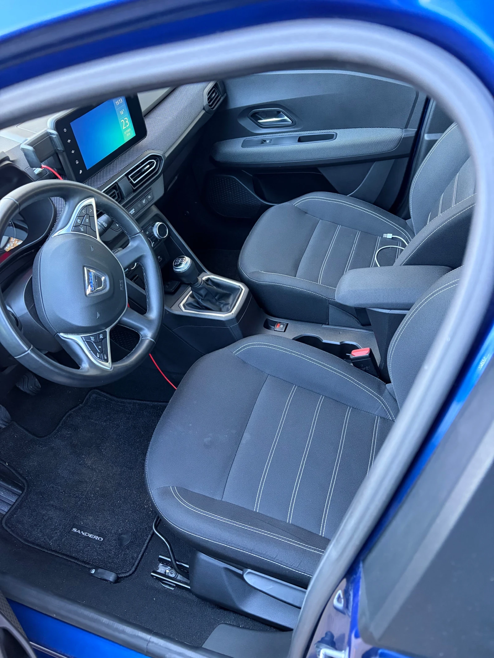 Dacia Sandero, снимка 8 - Автомобили и джипове - 56625937