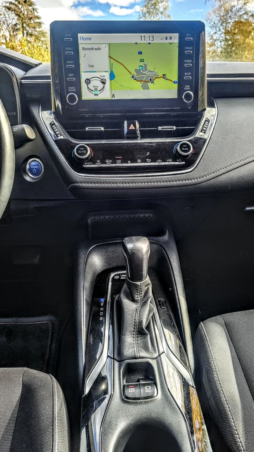 Toyota Corolla 1.8 хибрид, снимка 6 - Автомобили и джипове - 56712623