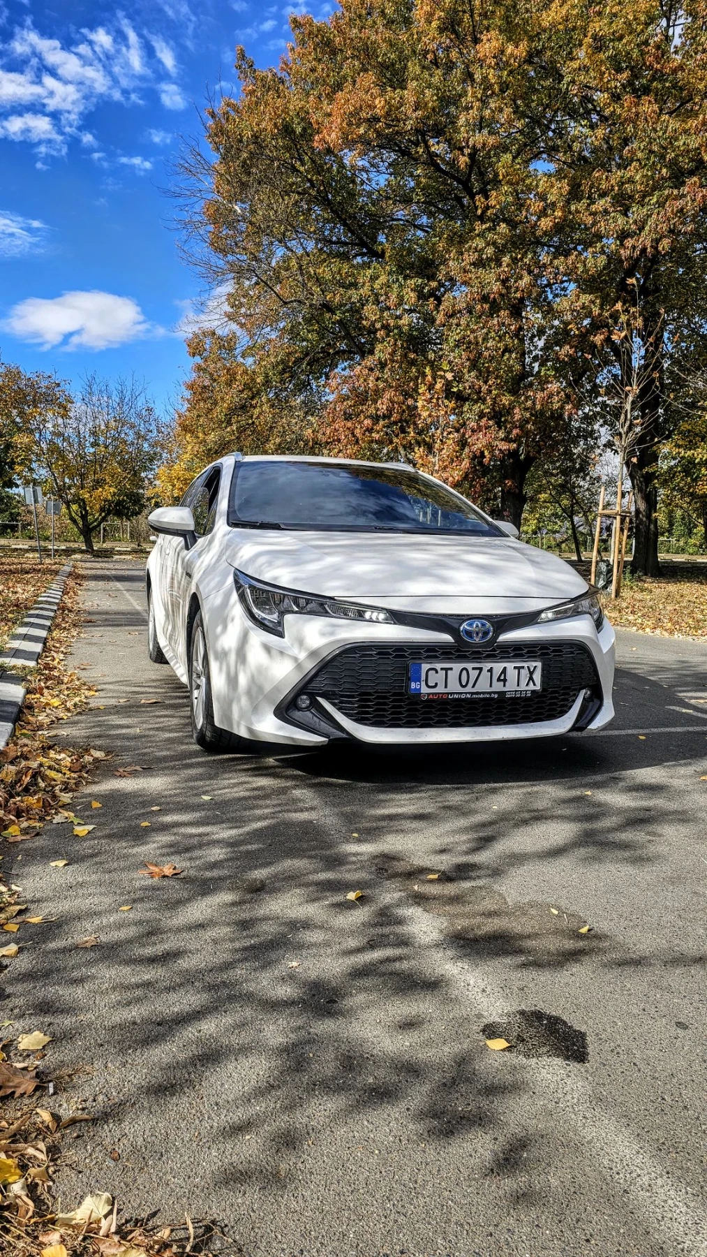 Toyota Corolla 1.8 хибрид