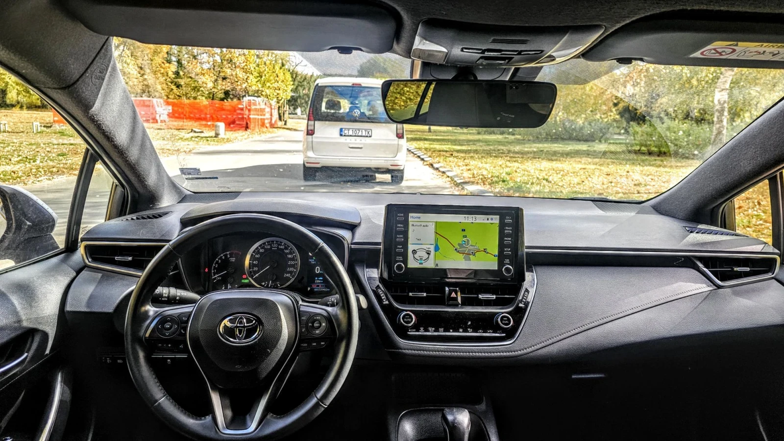 Toyota Corolla 1.8 хибрид, снимка 5 - Автомобили и джипове - 56712623