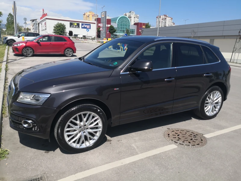 Audi Q5, снимка 1 - Автомобили и джипове - 48375562