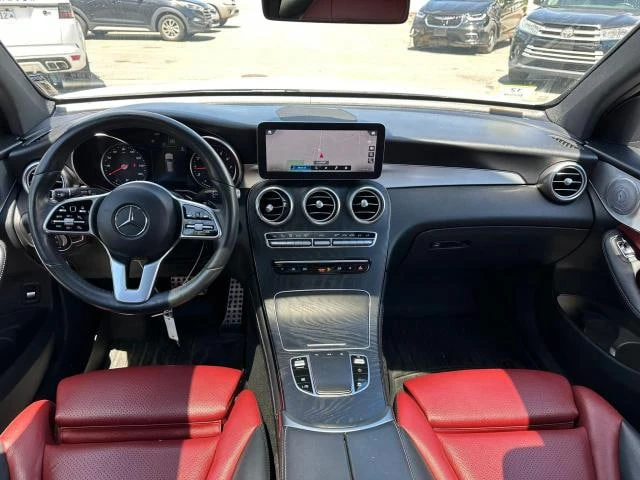 Mercedes-Benz GLC 300 4MATIC * CARFAX * АвтоКредит * Цена до България*  - изображение 6
