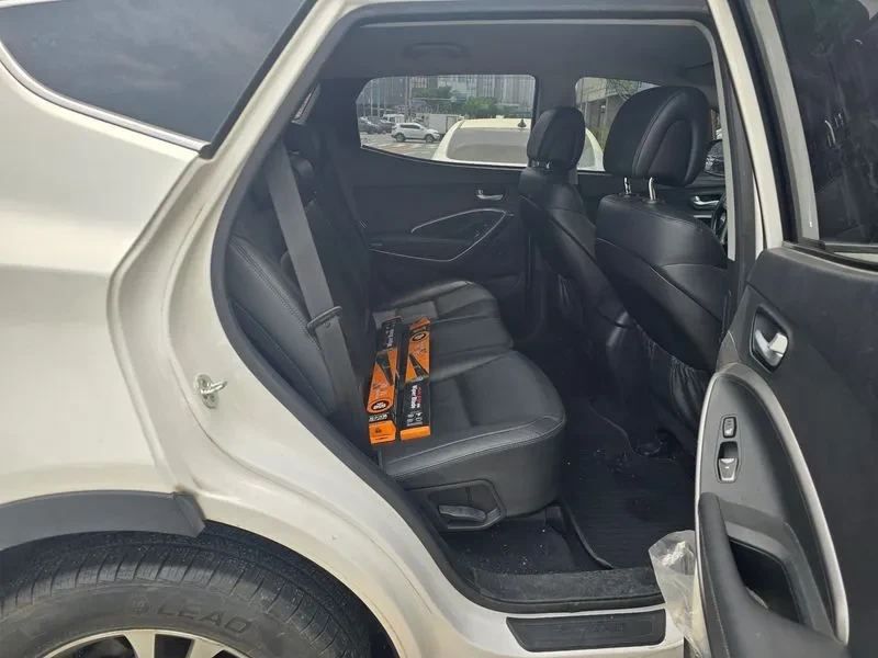Hyundai Santa fe 2.0, снимка 13 - Автомобили и джипове - 54872924