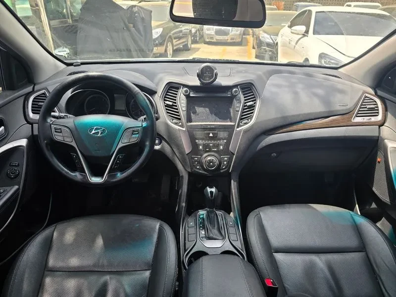 Hyundai Santa fe 2.0, снимка 9 - Автомобили и джипове - 54872924