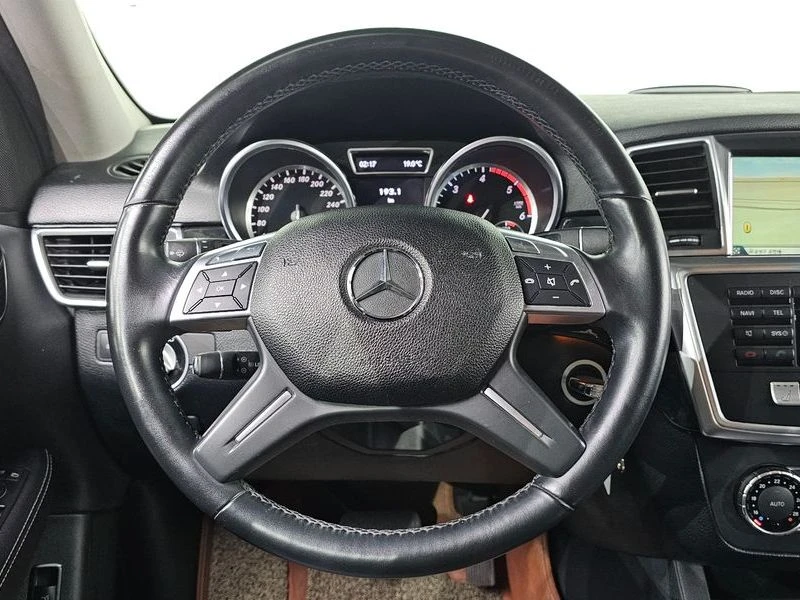 Mercedes-Benz ML 250 Mercedes-Benz ML 250 ЕЛ. БАГАЖНИК* ЛЮК* КРАЙНА ЦЕН, снимка 15 - Автомобили и джипове - 55597581