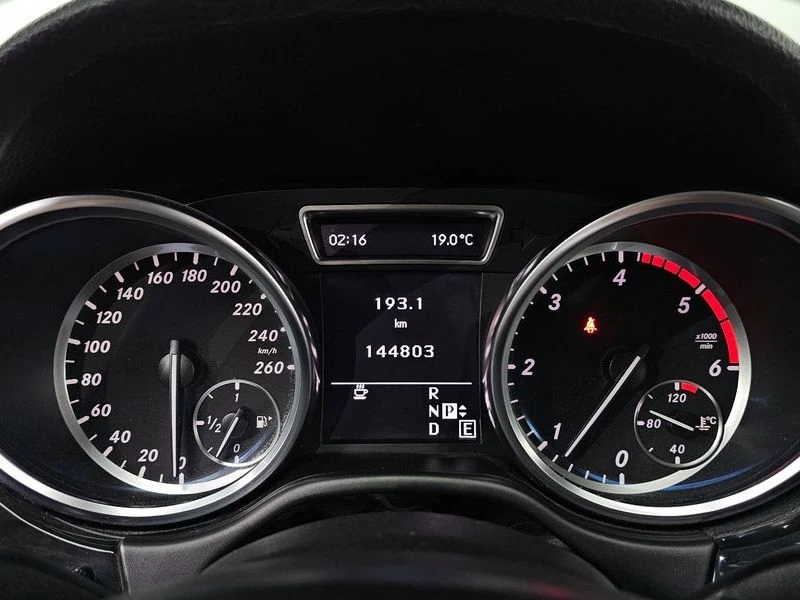 Mercedes-Benz ML 250 Mercedes-Benz ML 250 ЕЛ. БАГАЖНИК* ЛЮК* КРАЙНА ЦЕН, снимка 8 - Автомобили и джипове - 55597581