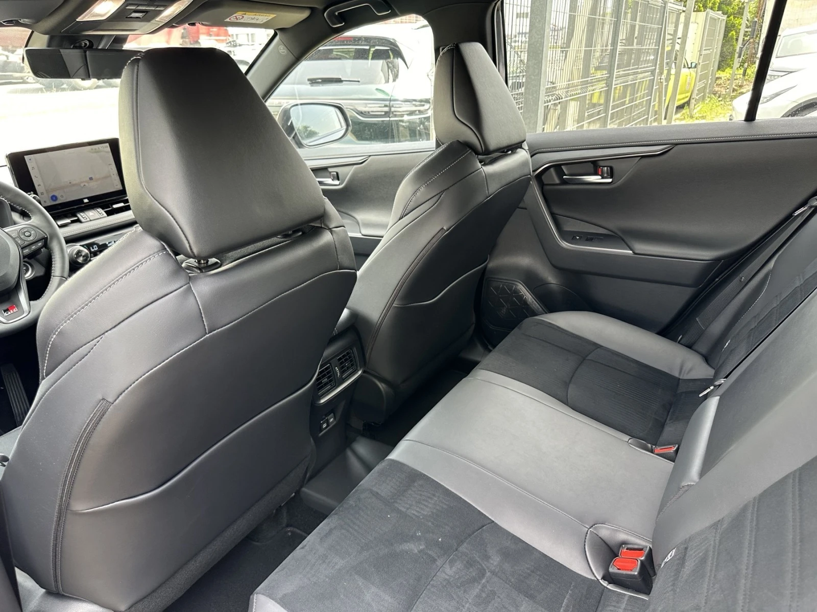 Toyota Rav4 GR/PLUG-IN HYBRID/306.PS 4x4 | Mobile.bg   17